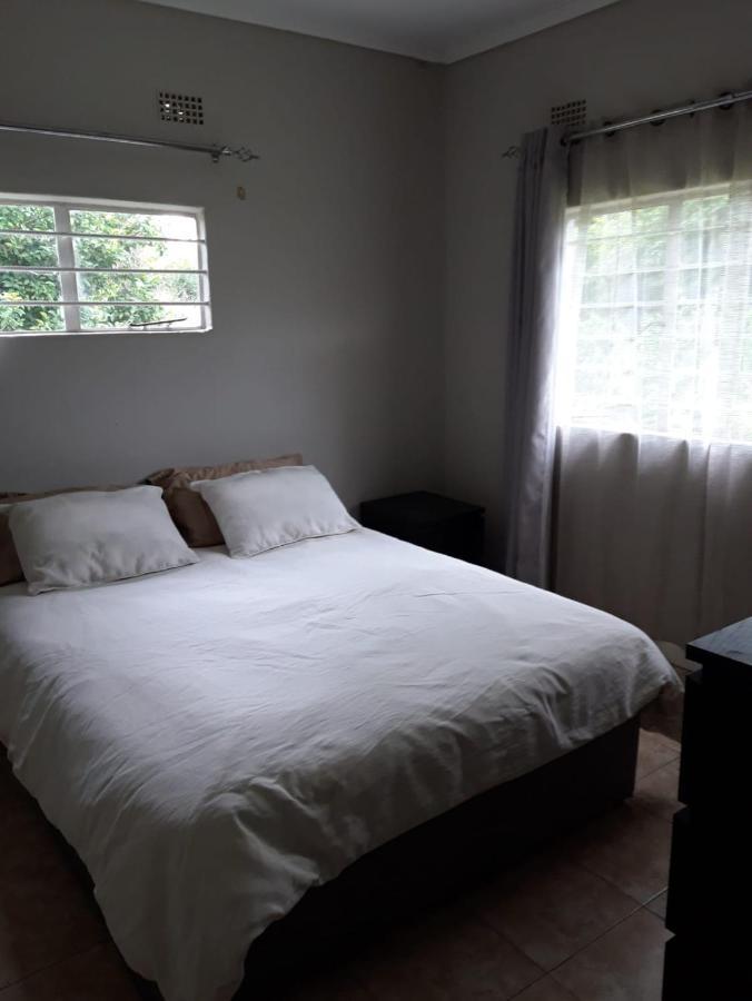 Sheilas Home Away From Home Lusaka Exterior photo